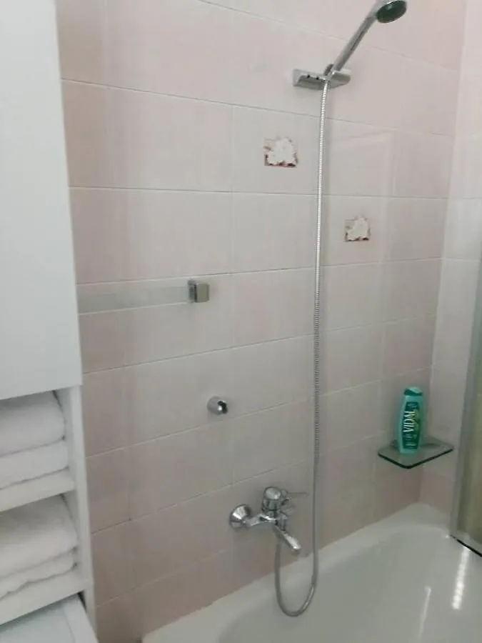 Sunrise20Mt Tram Ingresso Indipendente Daire Mestre